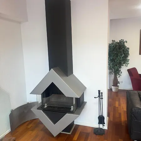 4 Big Bedrooms, & Garden, Schlehe 8 Nyaraló