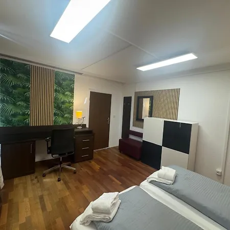 4 Big Bedrooms, & Garden, Schlehe 8 * Ганновер