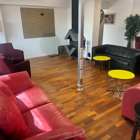 Holiday home 4 Big Bedrooms, & Garden, Schlehe 8 Hannover